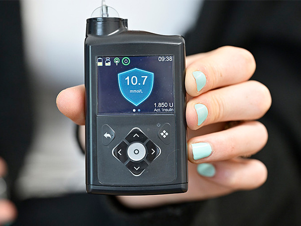Insulin pump battery
